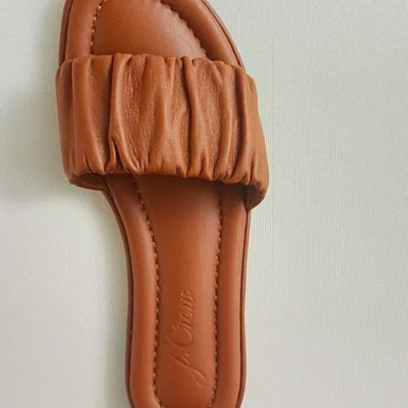 J.Crew Menorca Scrunchie-Strap Slides In Leather - Picture 3 of 3